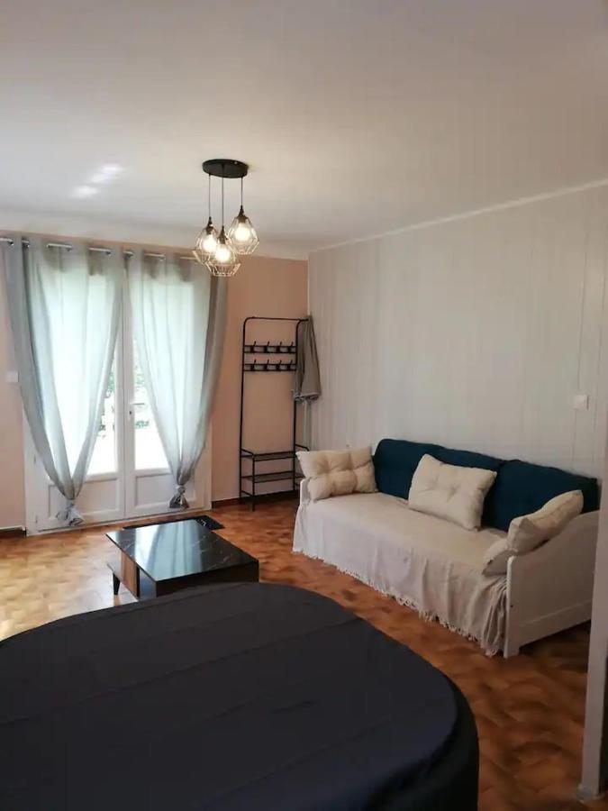 Gites En Cevennes "Chez Steloune" Genolhac المظهر الخارجي الصورة